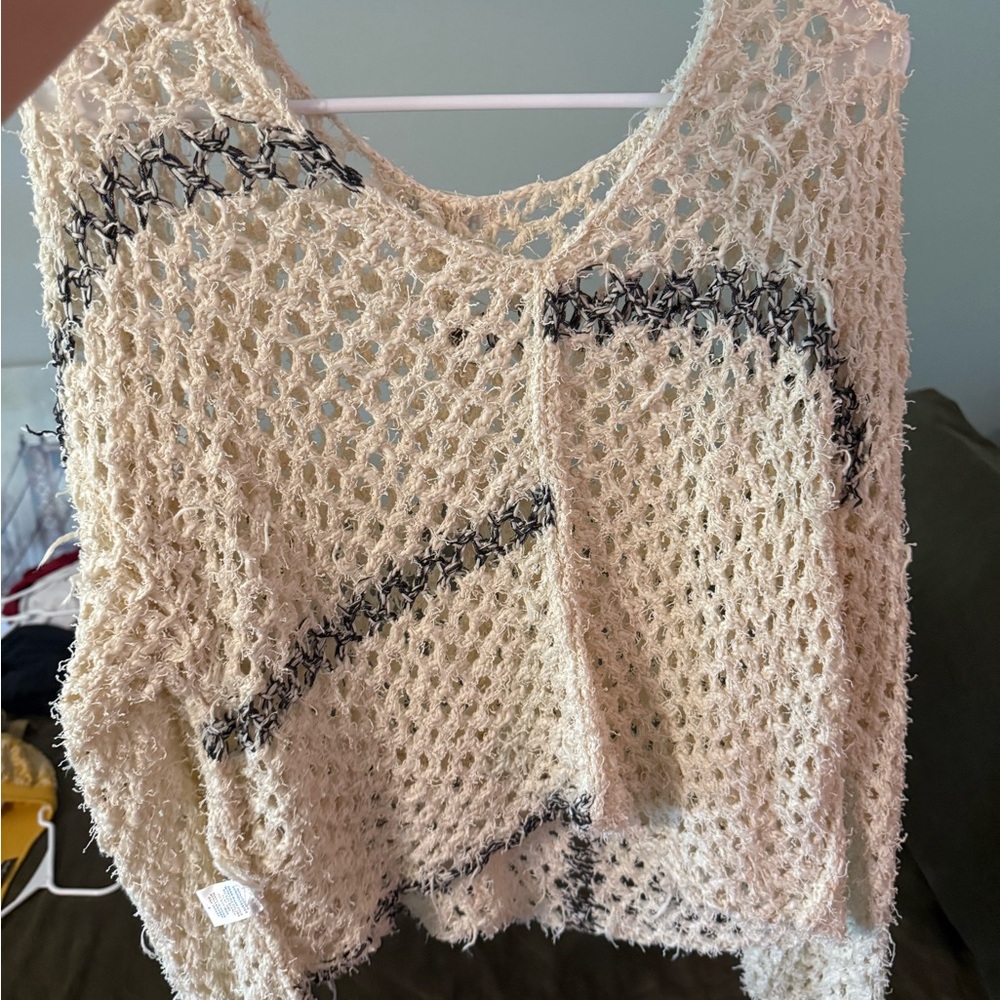 Elegant Cream V-Neck Sweater